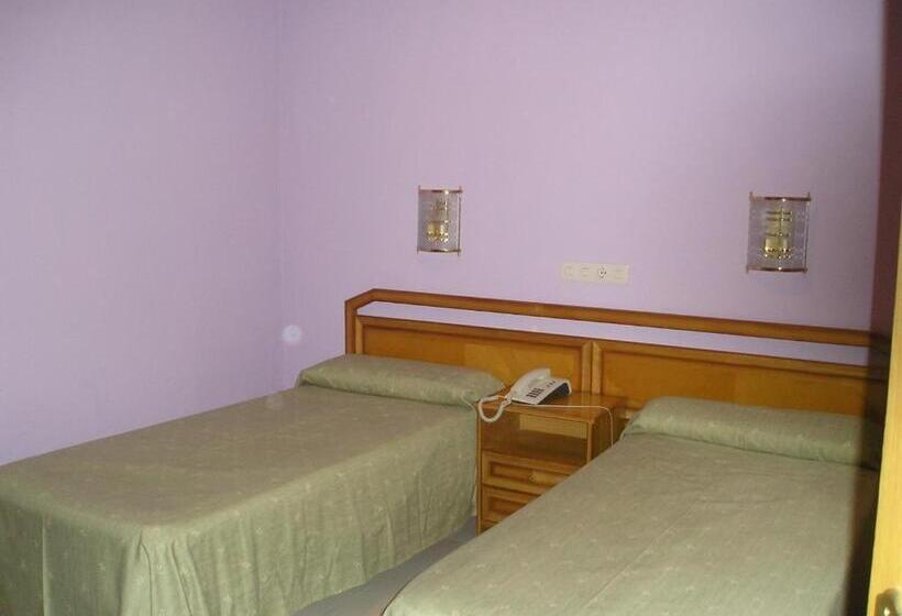 标准间, Hostal Restaurante Carolina