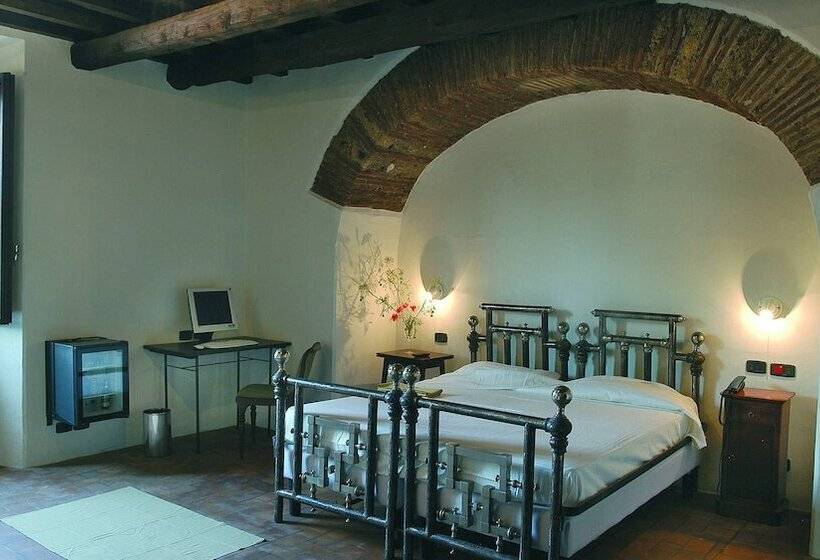 سوییت جونیور, Foro Appio Mansio