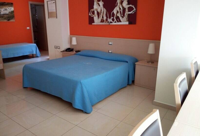 Standard Triple Room, Residence Empedocle