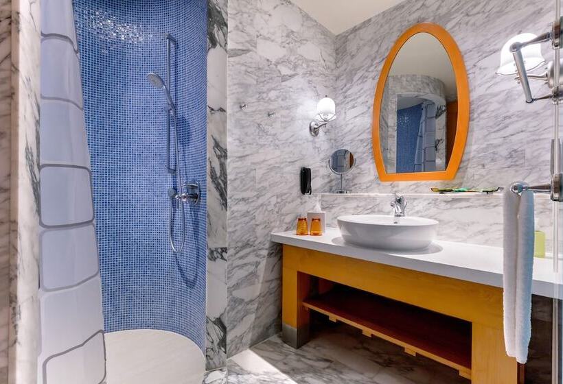 اتاق لوکس, Resorts World Sentosa   Hotel Michael