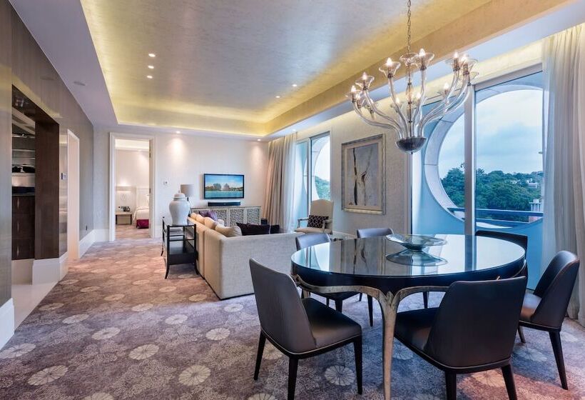 سوئیت دلوکس 2 خوابه, Resorts World Sentosa   Hotel Michael