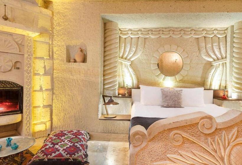 سوییت لوکس, Tatlı Kaya Otel