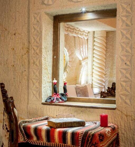 سوییت لوکس, Tatlı Kaya Otel