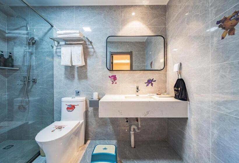 اتاق سوپریور خانوادگی, Wutong Ins Designer