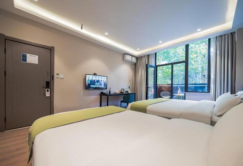 اتاق لوکس خانوادگی, Wutong Ins Designer