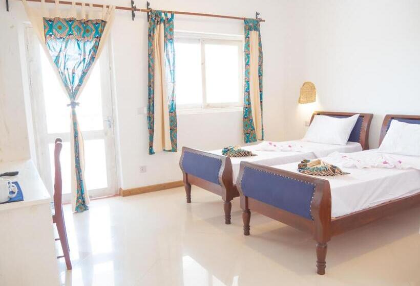 اتاق استاندارد با چشم‌انداز باغ, Ahg Sun Bay Mlilile Beach