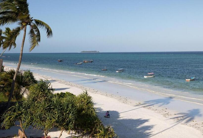 اتاق استاندارد با بالکن و چشم‌انداز دریا, Ahg Sun Bay Mlilile Beach