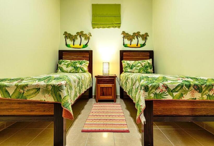 سوییت, Hol Chan Reef Resort & Villas