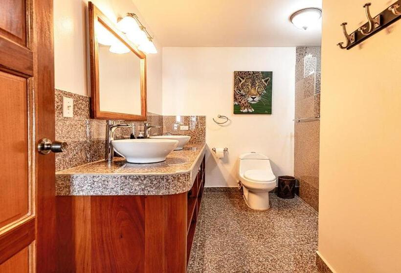 سوییت, Hol Chan Reef Resort & Villas