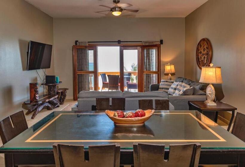 سوییت, Hol Chan Reef Resort & Villas
