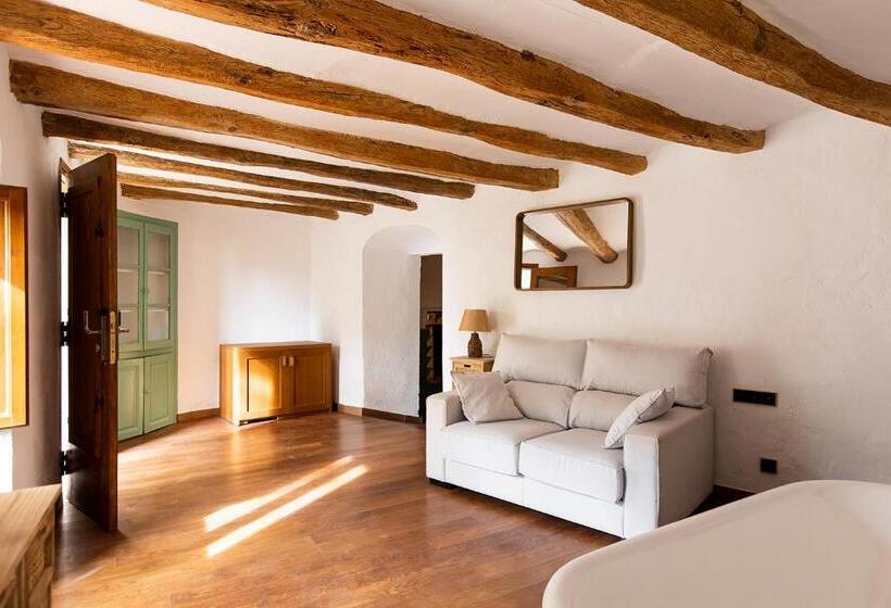 سوئیت جونیور با تراس, Casa Gran 1771   Montrubí Winery Hotel   Adults Only