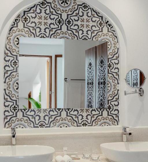 اتاق لوکس, Lux Marijani Zanzibar
