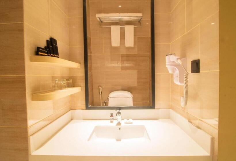 سوییت جونیور, Prime Park Hotel & Convention Lombok