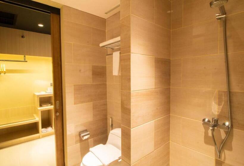 سوییت جونیور, Prime Park Hotel & Convention Lombok