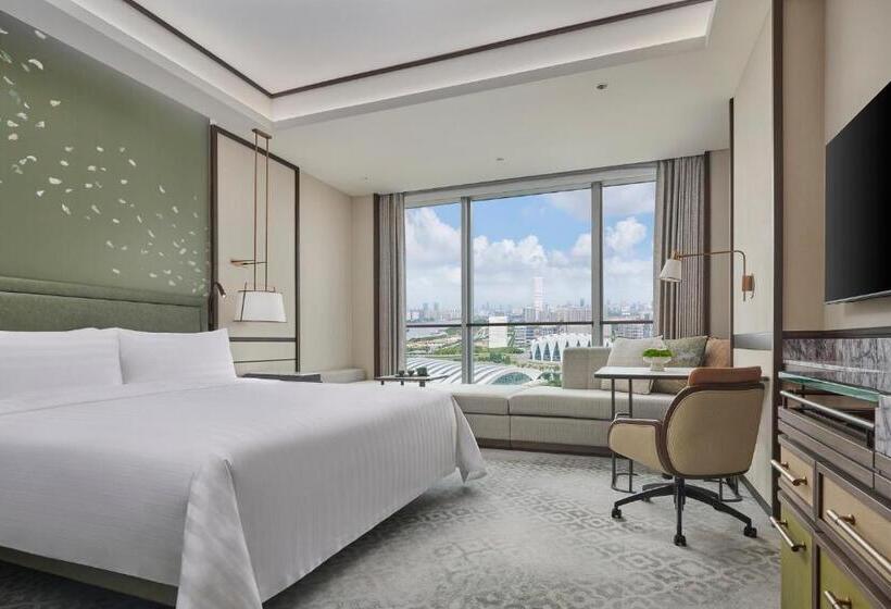 اتاق لوکس با تخت بزرگ, Shangrila Qiantan, Shanghai