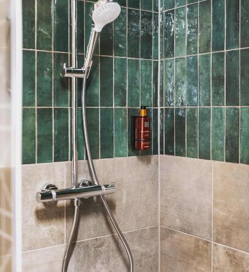 سوییت, Nikolaus By Avenida Panoramic Wellness Suites