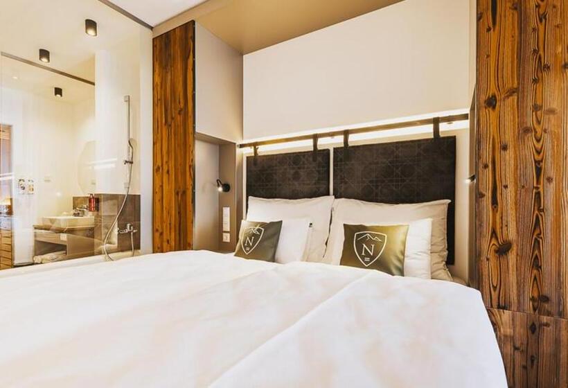 سوییت, Nikolaus By Avenida Panoramic Wellness Suites