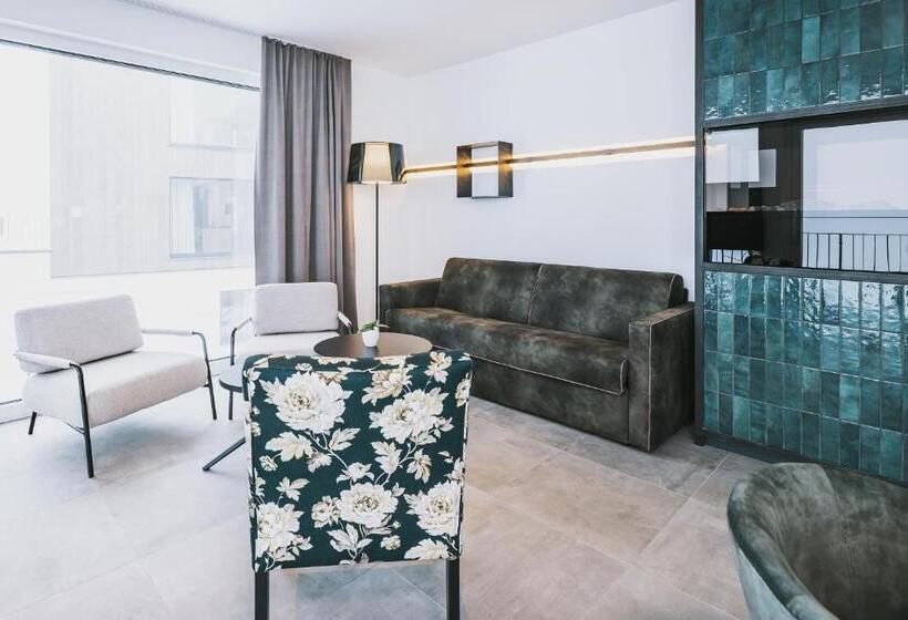 اتاق 4 خوابه, Nikolaus By Avenida Panoramic Wellness Suites