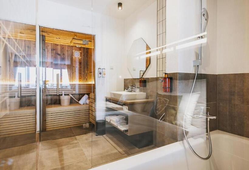 اتاق سوپریور, Nikolaus By Avenida Panoramic Wellness Suites