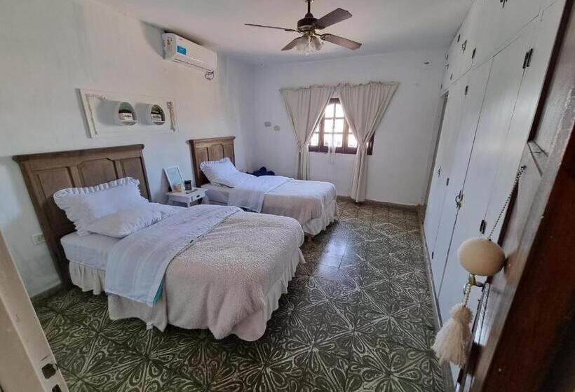 آپارتمان 3 خوابه, White House   Hospedaje Con Desayuno