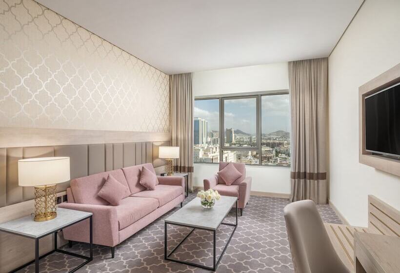 سوییت جونیور, Wirgan Hotel Al Azizyah