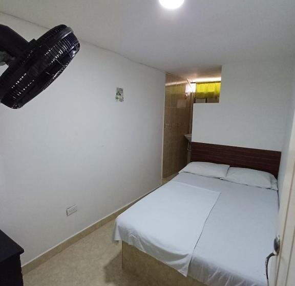 اتاق اکونومی یک تخته, Dulces Sueños