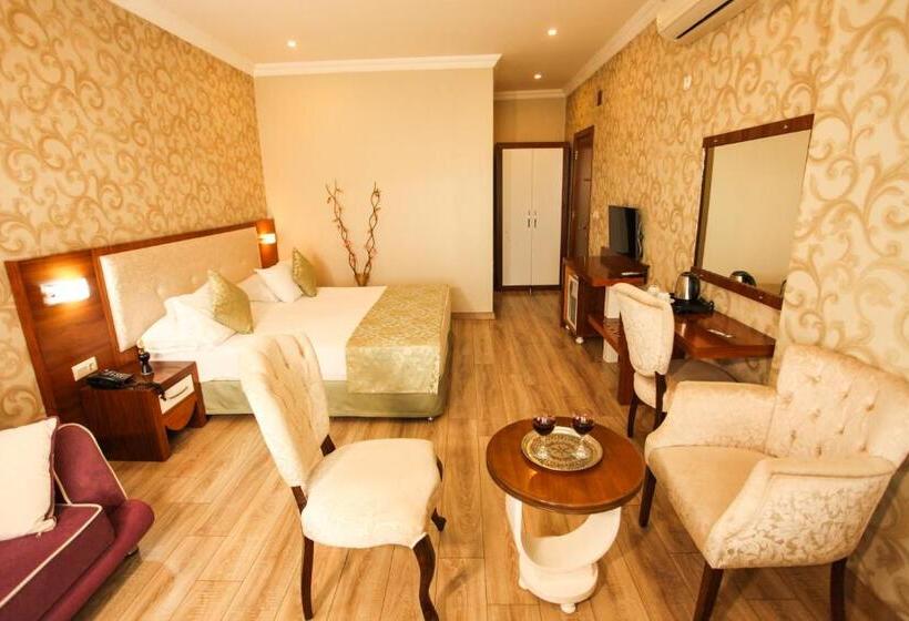 اتاق لوکس یک تخته, Tuğhan