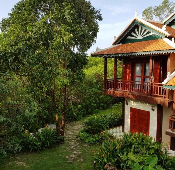 اتاق لوکس, Sunbird Garden Resort