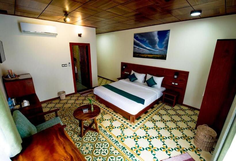 اتاق لوکس, Sunbird Garden Resort