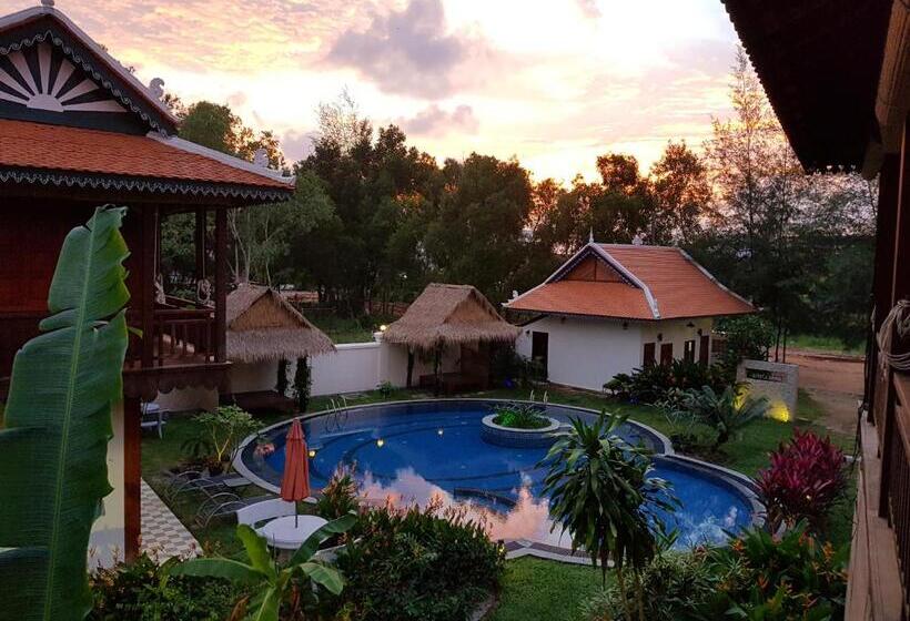 اتاق لوکس, Sunbird Garden Resort