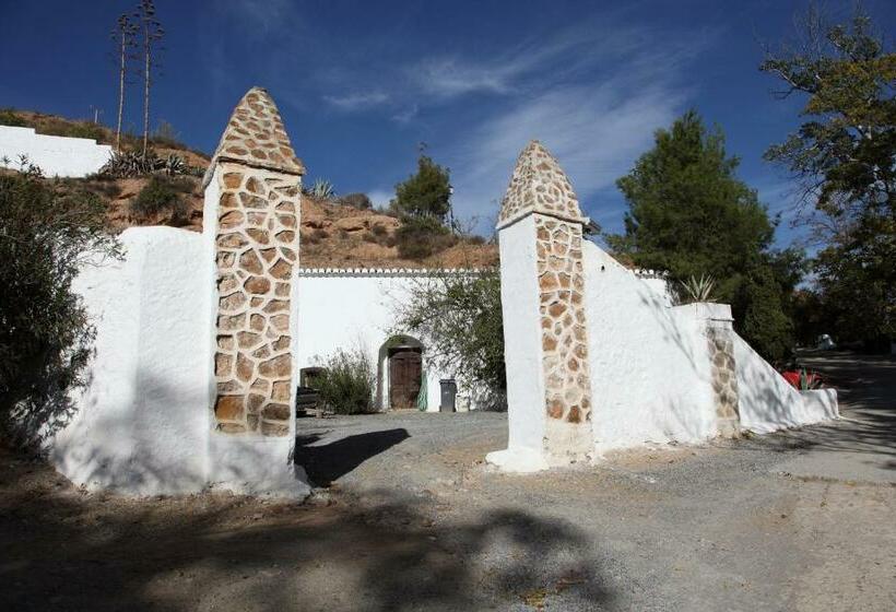 غرفة قياسية, Casas Cueva La Tala