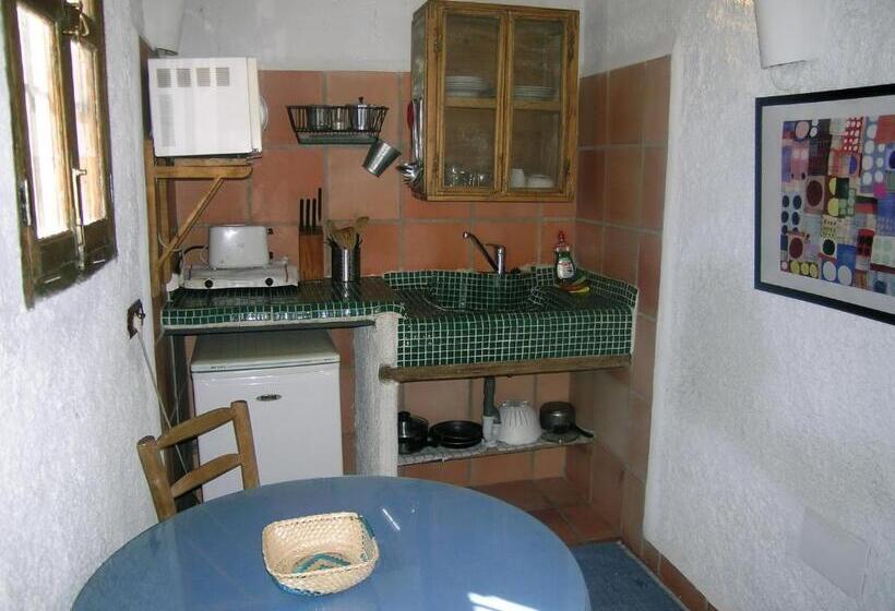 اتاق سوپریور با وان آب گرم, Casas Cueva Y Cortijo La Tala En Guadix