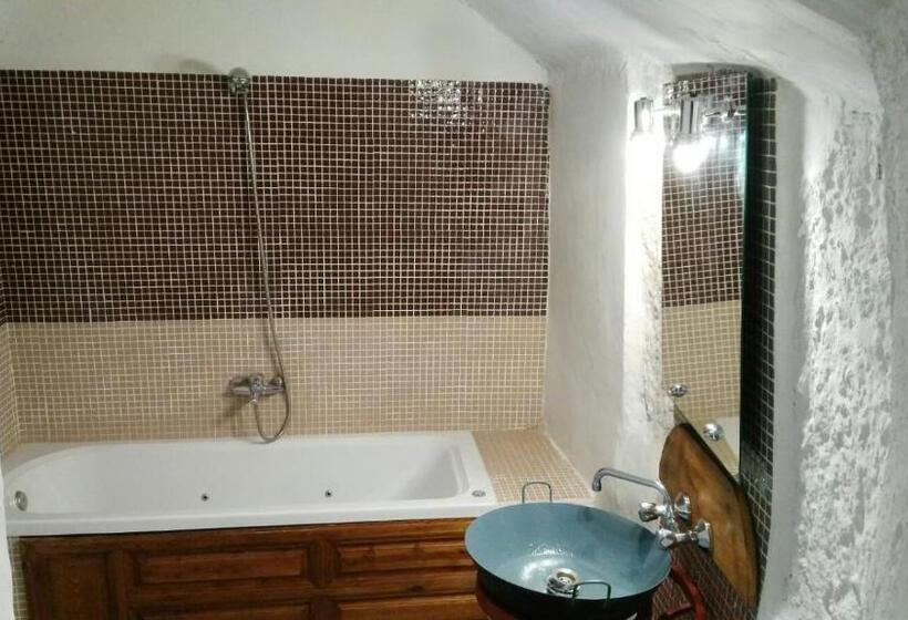آپارتمان 2 خوابه, Casas Cueva Y Cortijo La Tala En Guadix