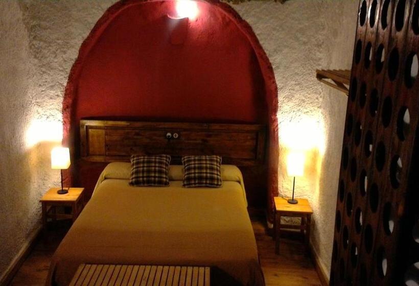 اتاق سوپریور با وان آب گرم, Casas Cueva Y Cortijo La Tala En Guadix