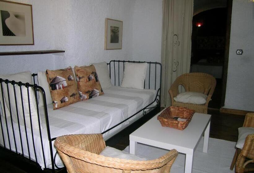 Superior Room with Hot Tub, Casas Cueva La Tala