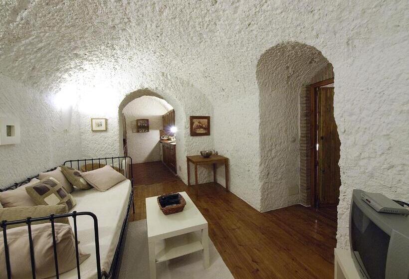 اتاق سوپریور با وان آب گرم, Casas Cueva Y Cortijo La Tala En Guadix