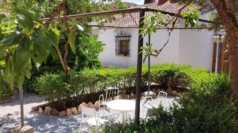 اتاق سوپریور با وان آب گرم, Casas Cueva Y Cortijo La Tala En Guadix