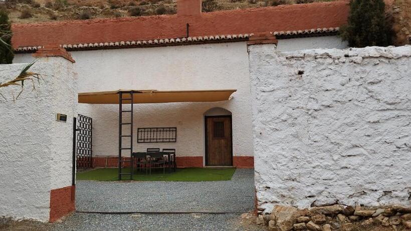 Superior Room with Hot Tub, Casas Cueva La Tala