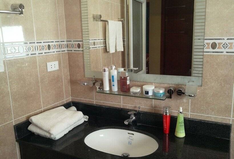 اتاق اجرایی, Camela Hotel & Resort