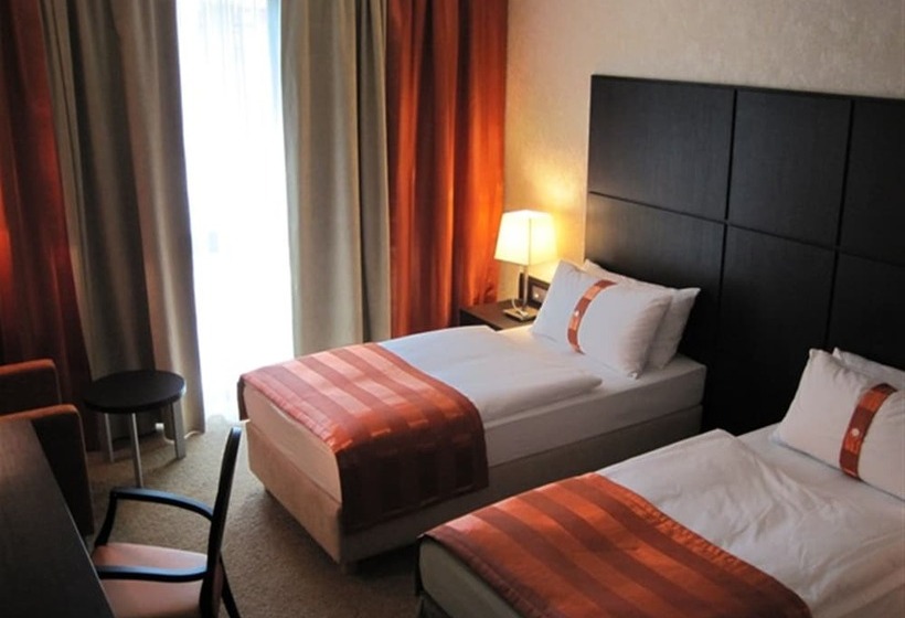 اتاق استاندارد, Holiday Inn Trnava, An Ihg