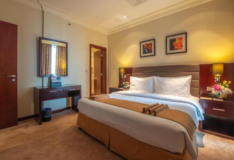 اتاق استاندارد با تخت بزرگ, Mercure Corniche Al Khobar