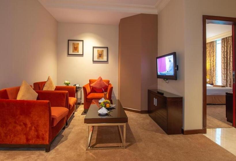 سوییت خانوادگی, Mercure Corniche Al Khobar