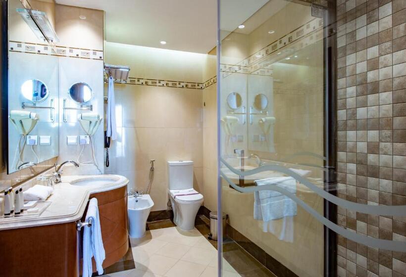 سوئیت اجرایی با چشم‌انداز دریا, Mercure Corniche Al Khobar