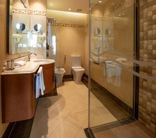 سوئیت اجرایی با چشم‌انداز دریا, Mercure Corniche Al Khobar