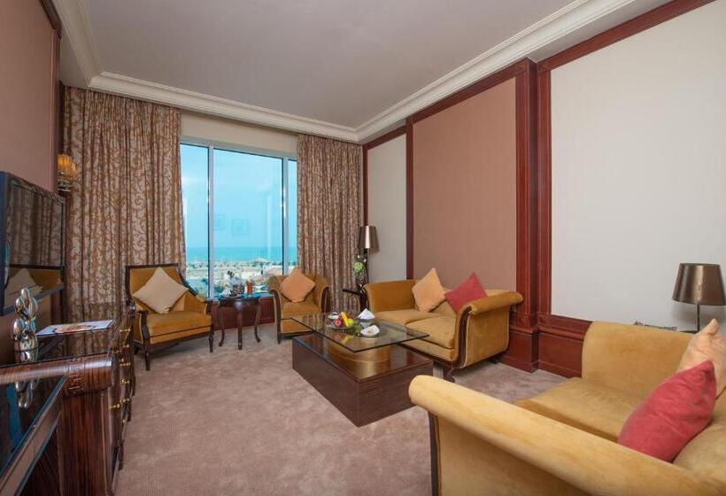 سوئیت اجرایی با چشم‌انداز دریا, Mercure Corniche Al Khobar