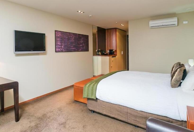 اتاق لوکس با تخت بزرگ, Te Waonui Forest Retreat