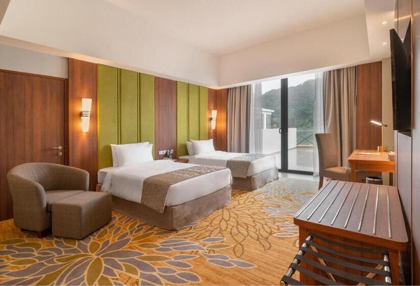 اتاق لوکس, Zenith Hotel Cameron