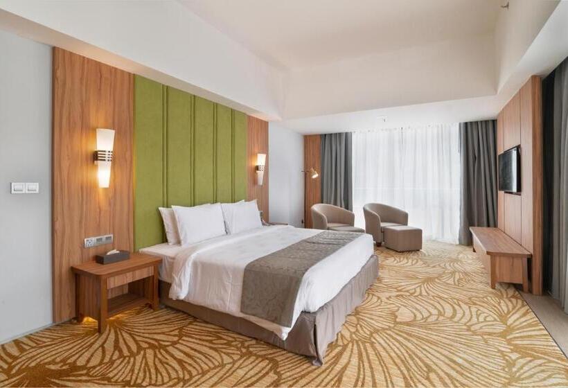 سوییت خانوادگی, Zenith Hotel Cameron