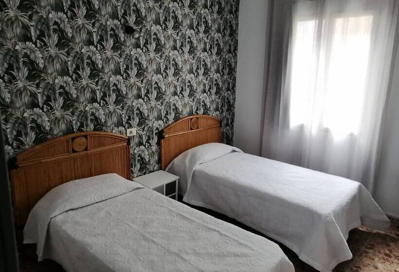 חדר סטנדרט, Alcaravaneras Hostel