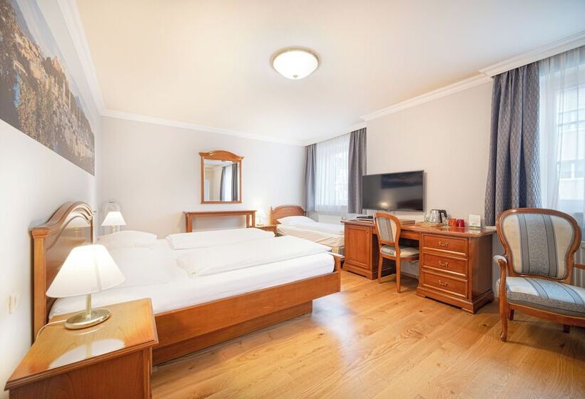 3-Bett-Standardzimmer, Das Grüne Hotel Zur Post   100 % Bio